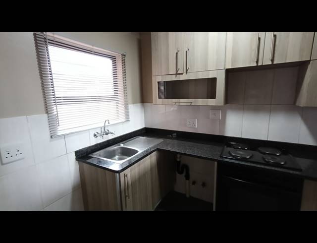 2 BEDROOM APARTMENT TO LET IN BLANCHEVILLE